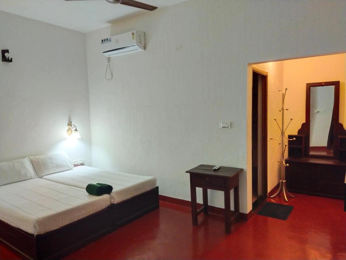 ماراريكولام Marari Beach Clleetus Homestay الغرفة الصورة